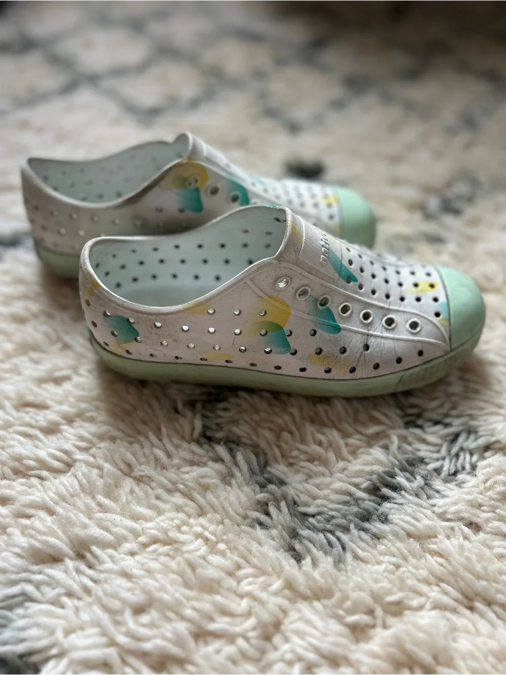 Native Kids Water Shoes in White with Mint Green and Yellow Accents